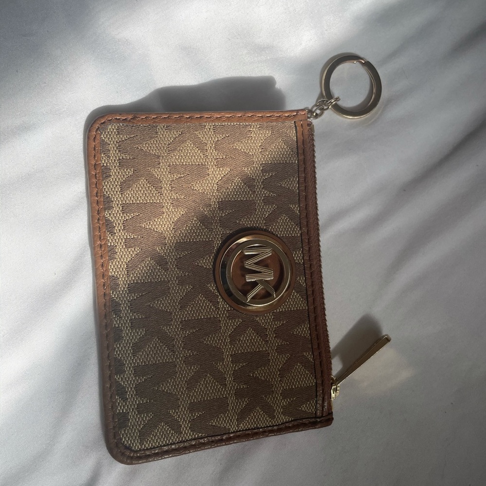 Keychain wallet